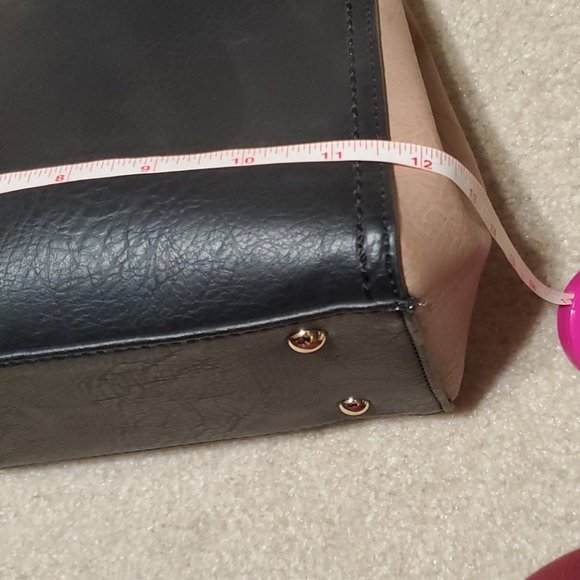 Dainty Purse 👛 - Picture 5 of 6